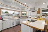 437 Jameson Street - Photo 13