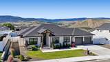 2590 Parkette Street - Photo 2