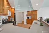 585 E Maberry Drive - Photo 15