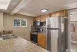 1522 Crescent St - Photo 11