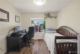 6724 49 Place - Photo 17