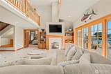 3640 Shorewood Avenue - Photo 9