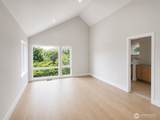 5301 49th Avenue - Photo 15