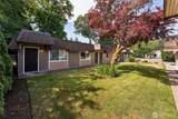 9811 Whitman Avenue - Photo 17
