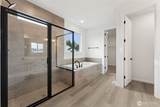 5851 Thornhill Avenue - Photo 13