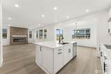 5851 Thornhill Avenue - Photo 5