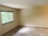 24404 Mirrormont Boulevard - Photo 21