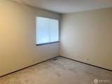 24404 Mirrormont Boulevard - Photo 32