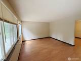 24404 Mirrormont Boulevard - Photo 8