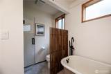 6054 Wynn Jones Rd E - Photo 27