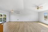 1903 Peakview Dr - Photo 17