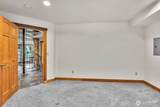 17049 Lake Point Drive - Photo 20