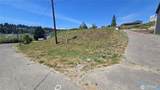 412 Comet Street - Photo 21