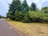 772 Island Circle - Photo 14