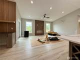 887 Texmar Avenue - Photo 18