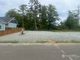 556 Chenois Avenue - Photo 3