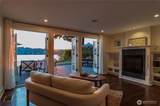 2425 Marine Drive - Photo 33