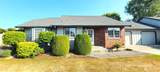 886 Oxford Way - Photo 1