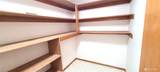 886 Oxford Way - Photo 18