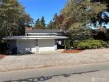 3219 Halverson Avenue - Photo 39