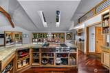 6701 Holst Road - Photo 11