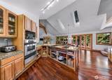 6701 Holst Road - Photo 10