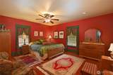 10425 Riverside Drive - Photo 17