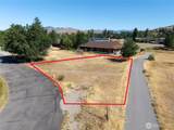 152 Greenwood Road - Photo 3