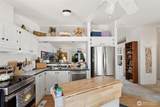 905 Carriage Ct - Photo 5