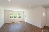 1911 10th St - Photo 5