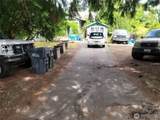 1325 23rd Avenue - Photo 2