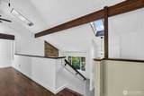 71 NE Rainier Place - Photo 24