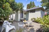 2916 Walnut Avenue - Photo 23
