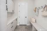 5630 Beach Drive - Photo 17