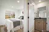 212 Grover Street - Photo 13