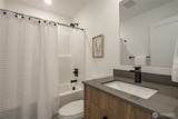 212 Grover Street - Photo 21