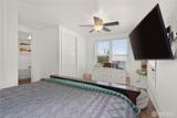 381 Market Boulevard - Photo 16