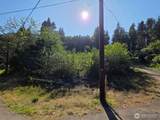 929 Duffy St - Photo 2