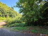 929 Duffy St - Photo 4