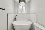1215 Hall Street - Photo 12