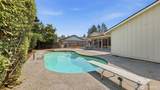 14656 Fairwood Boulevard - Photo 34