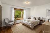 20820 Hillcrest Place - Photo 16