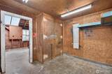 320 Roake Avenue - Photo 33