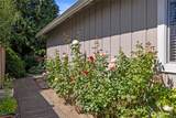 2208 Villard Street - Photo 37