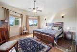 5675 Meadow View Court - Photo 14