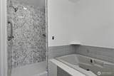 17552 Ballinger Way - Photo 16