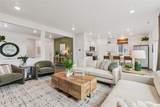 580 Hann Street - Photo 3