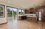 2439 Cambridge Court - Photo 10