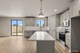 545 Perry Avenue - Photo 8