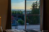 668 Parkview Place - Photo 12
